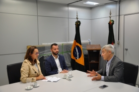 Vereadora de Guaíba, Claudinha Jardim, Assessor Parlamentar Douglas Martello e Superintendente da Metroplan, Rodrigo Schnitzer